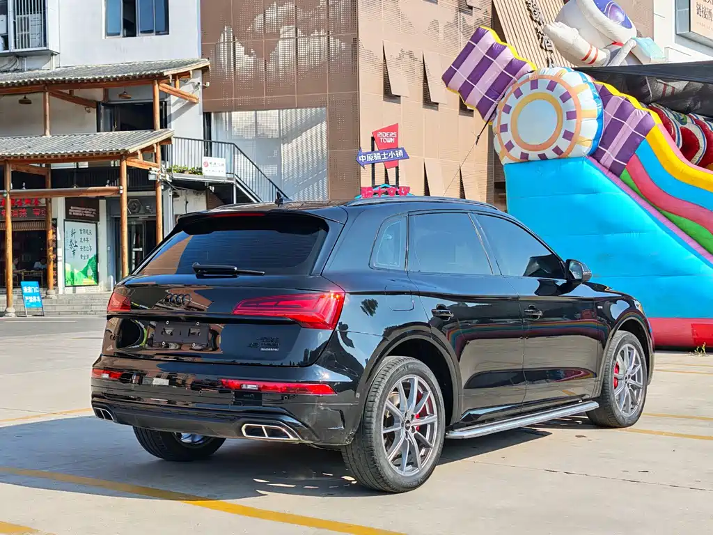 Audi Q5L 2023 — фото 10