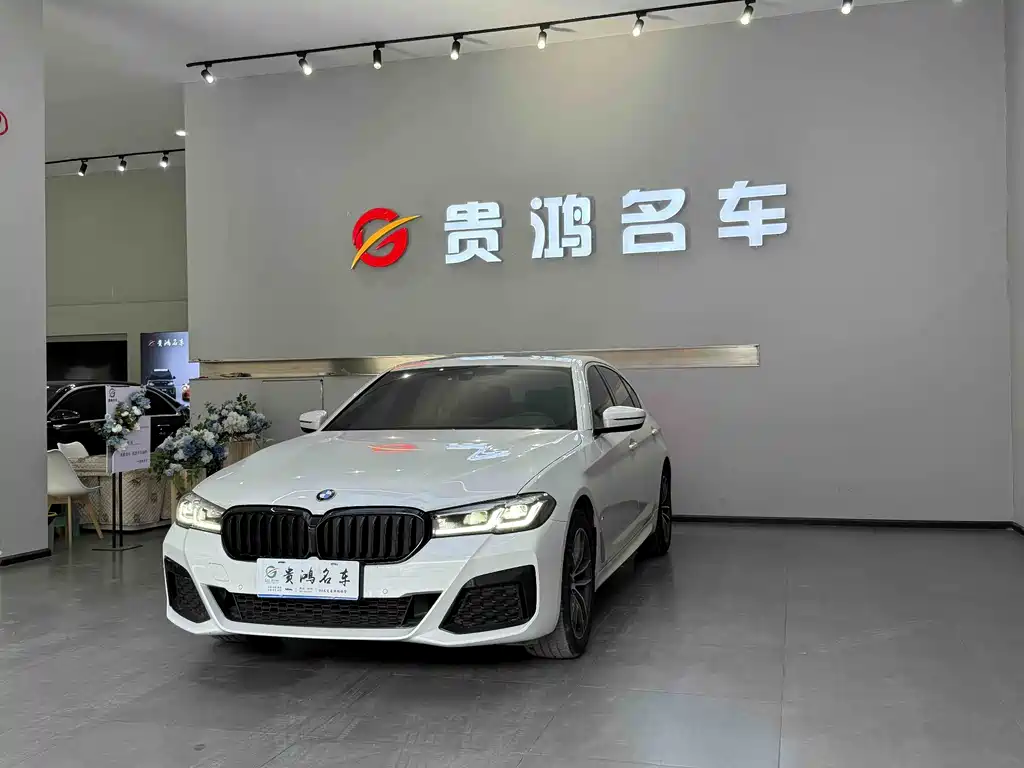 BMW 5 Series 2023 — фото 1