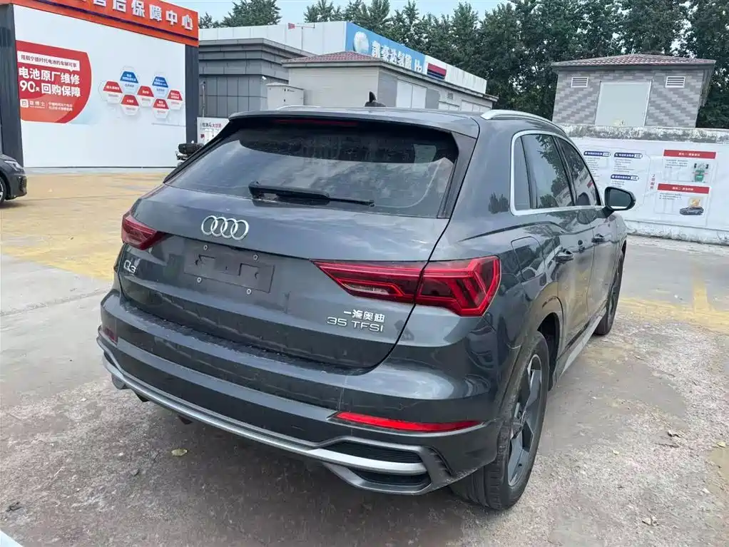 Audi Q3 2022 — фото 10