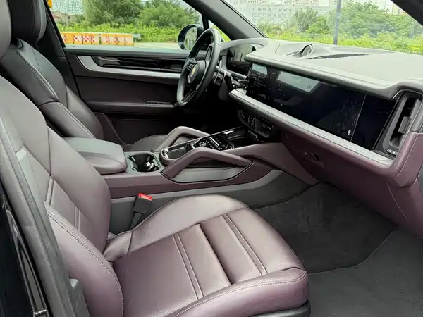 Porsche Cayenne 2024