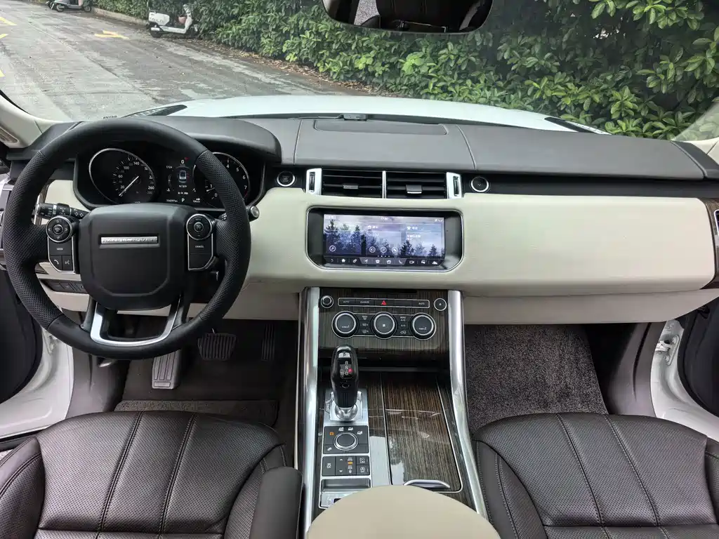 Land Rover Range Rover Sport 2017 — фото 9