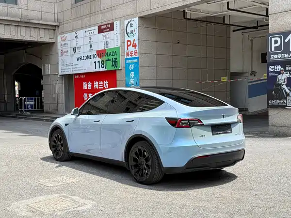Tesla Model Y 2021