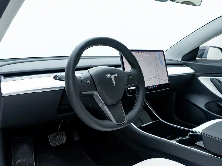 Tesla Model 3 2021 — фото 20