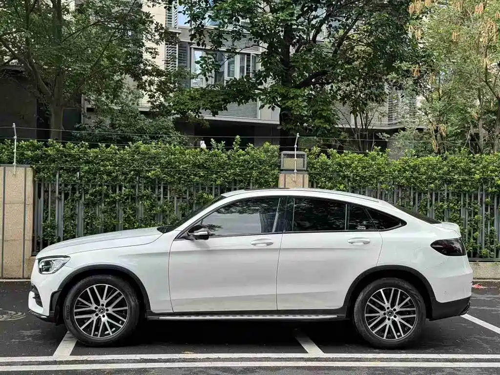Mercedes-Benz GLC Coupe 2020 — фото 2