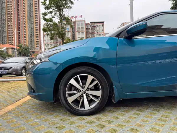 Nissan Bluebird 2016
