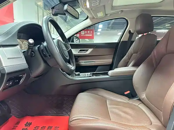 Jaguar XFL 2021