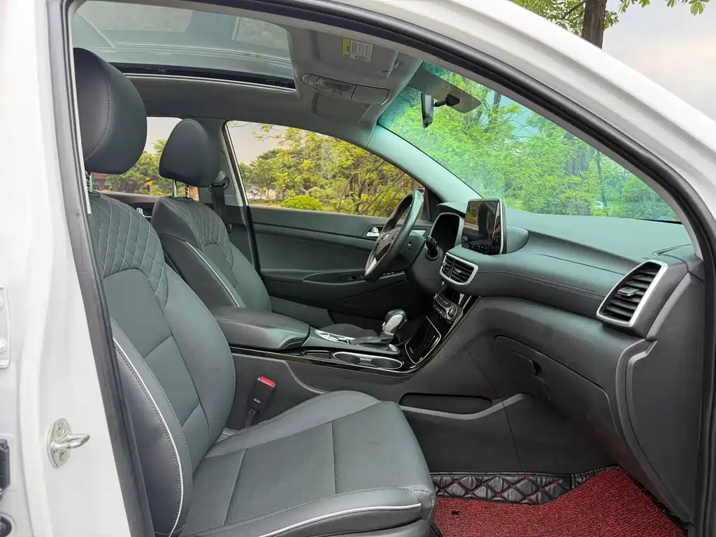 Hyundai Tucson 2020 — фото 14