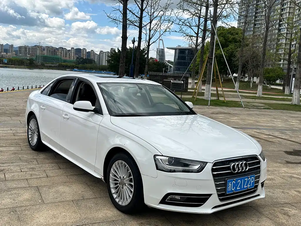 Audi A4L 2015 — фото 3