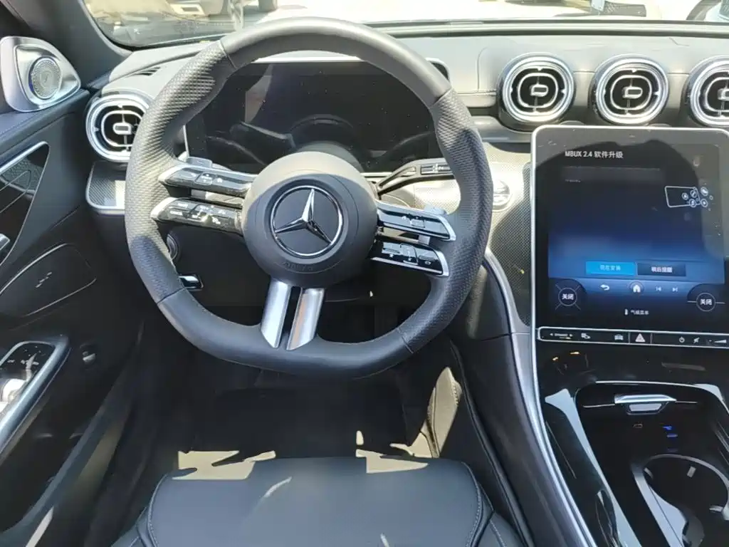 Mercedes-Benz C-Class 2023 — фото 11