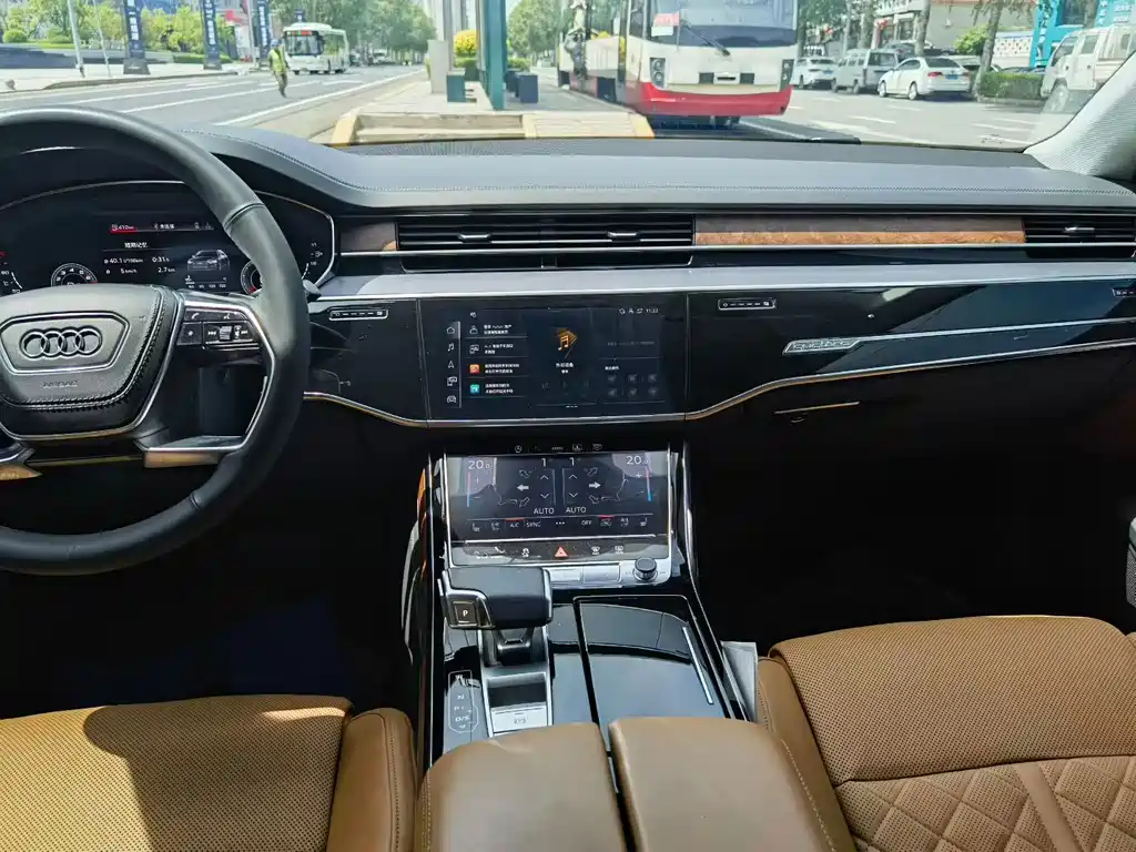 Audi A8 2021