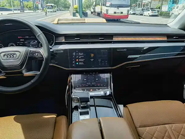 Audi A8 2021