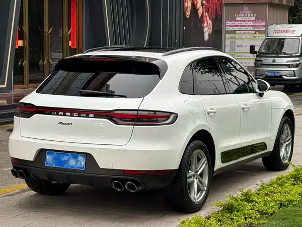 Porsche Macan 2015