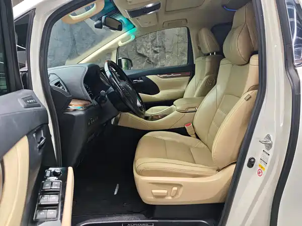 Toyota Alphard 2018