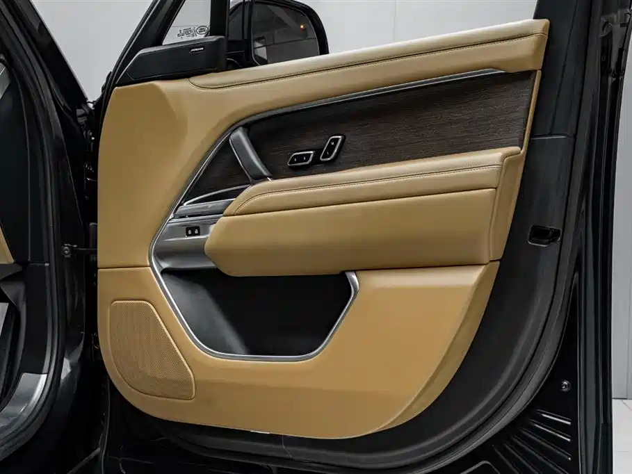 Land Rover Range Rover 2022 — фото 14