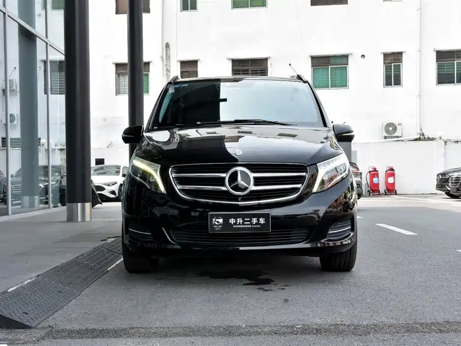 Mercedes-Benz V-Class 2020 — фото 2