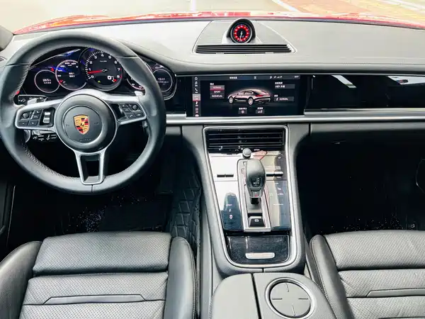 Porsche Panamera 2019