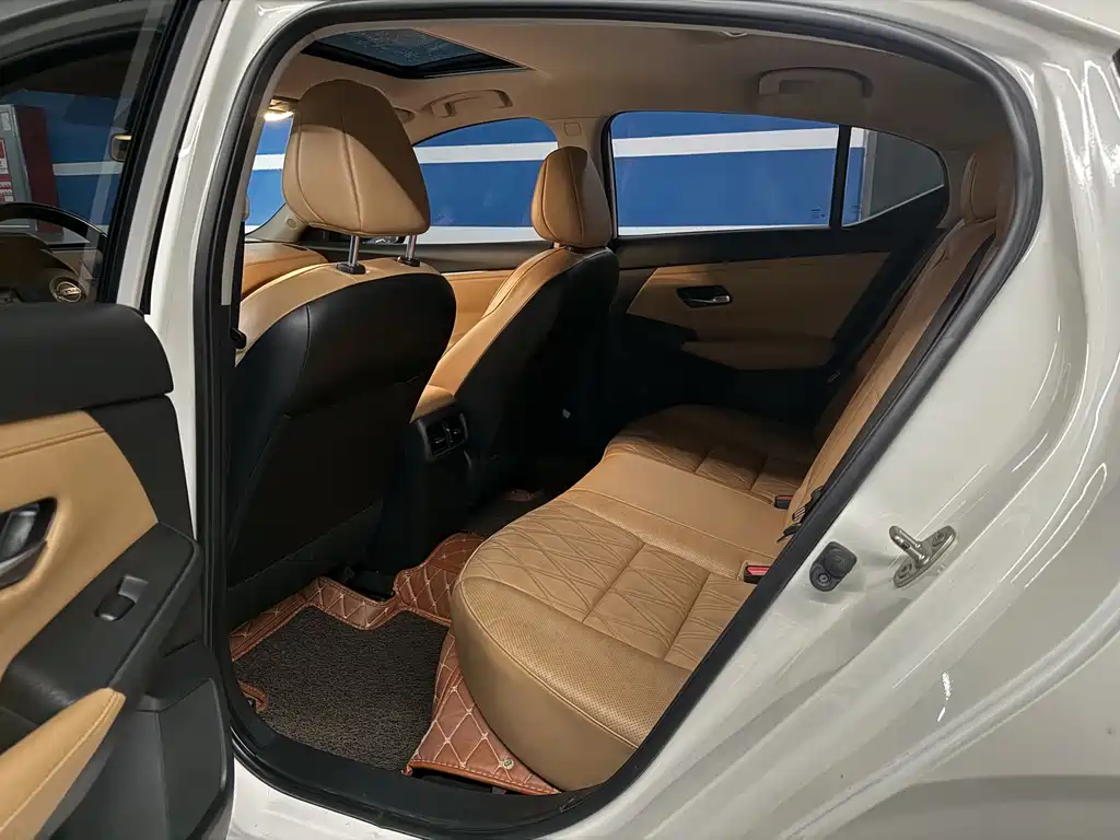 Nissan Sylphy 2019 — фото 11