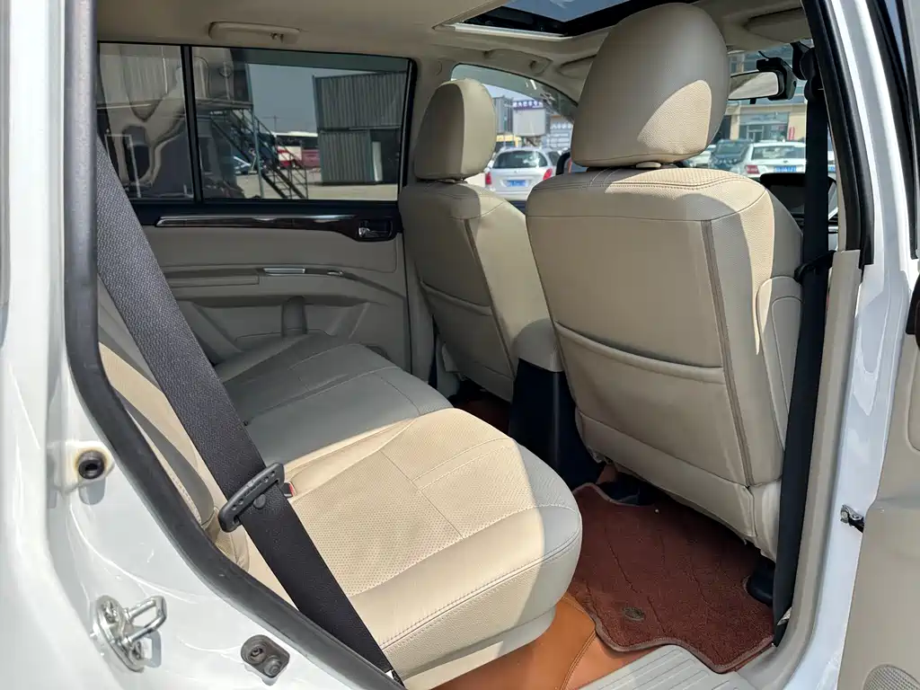 Mitsubishi Pajero Sport 2017 — фото 10