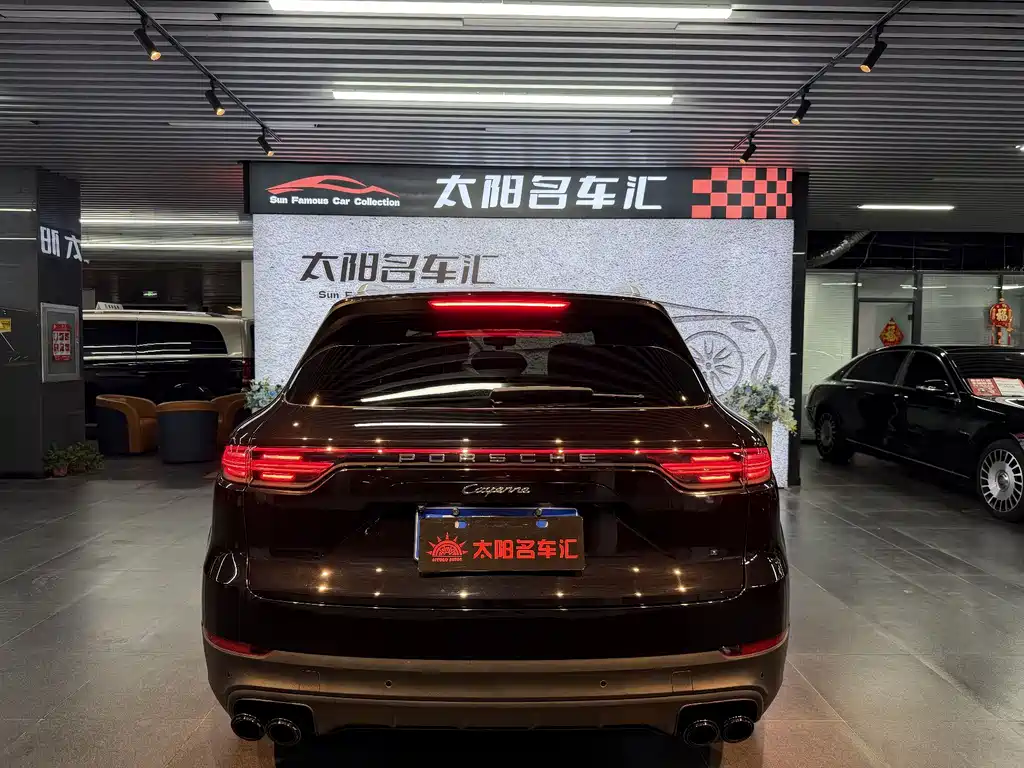Porsche Cayenne 2018 — фото 20