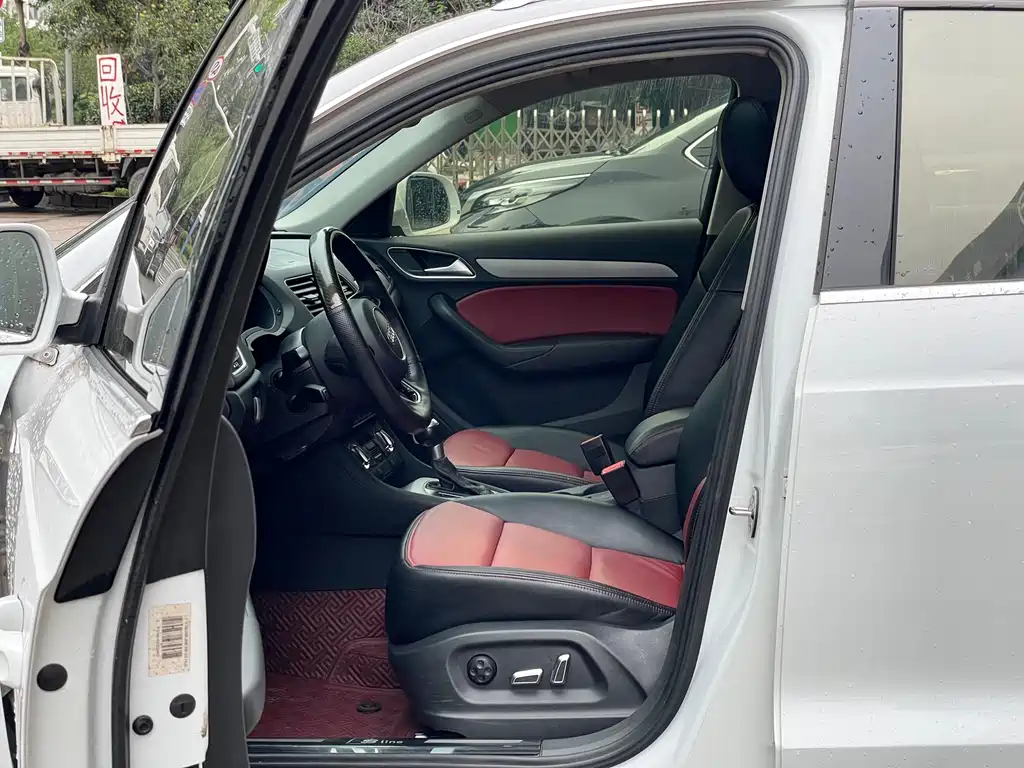 Audi Q3 2015