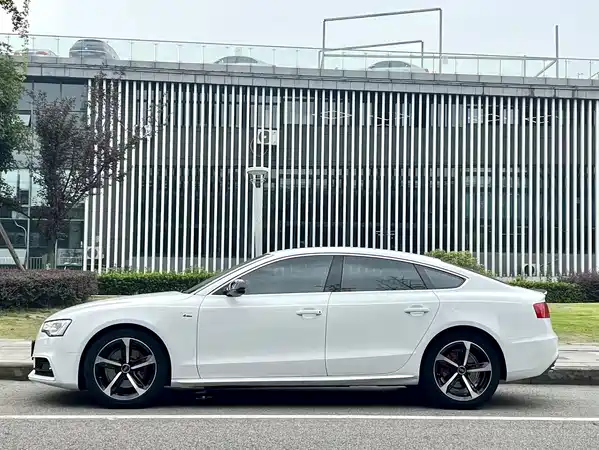 Audi A5 2016
