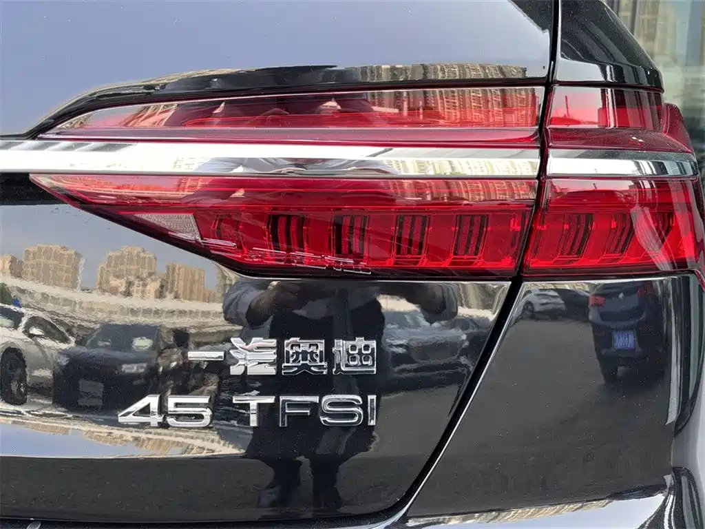 Audi A6L 2025 — фото 16