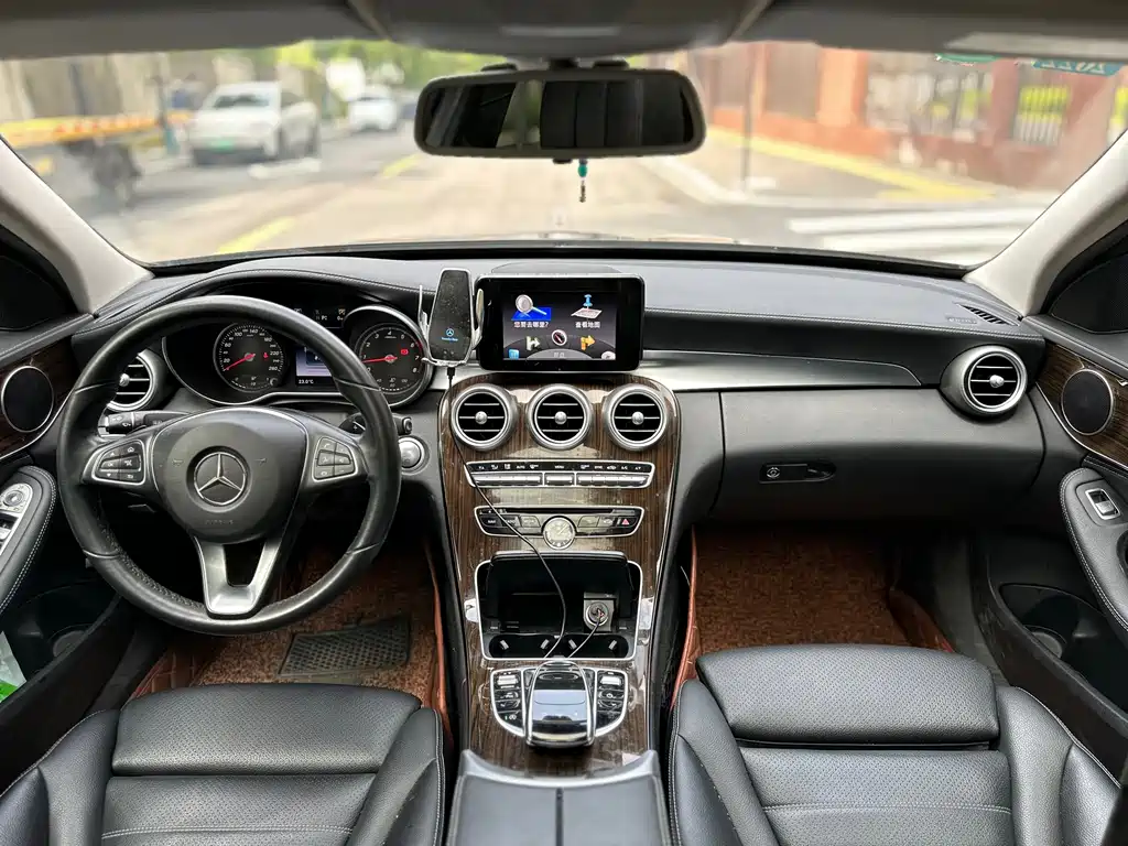 Mercedes-Benz C-Class 2016 — фото 11