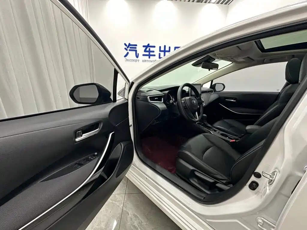 Toyota Corolla 2022 — фото 9