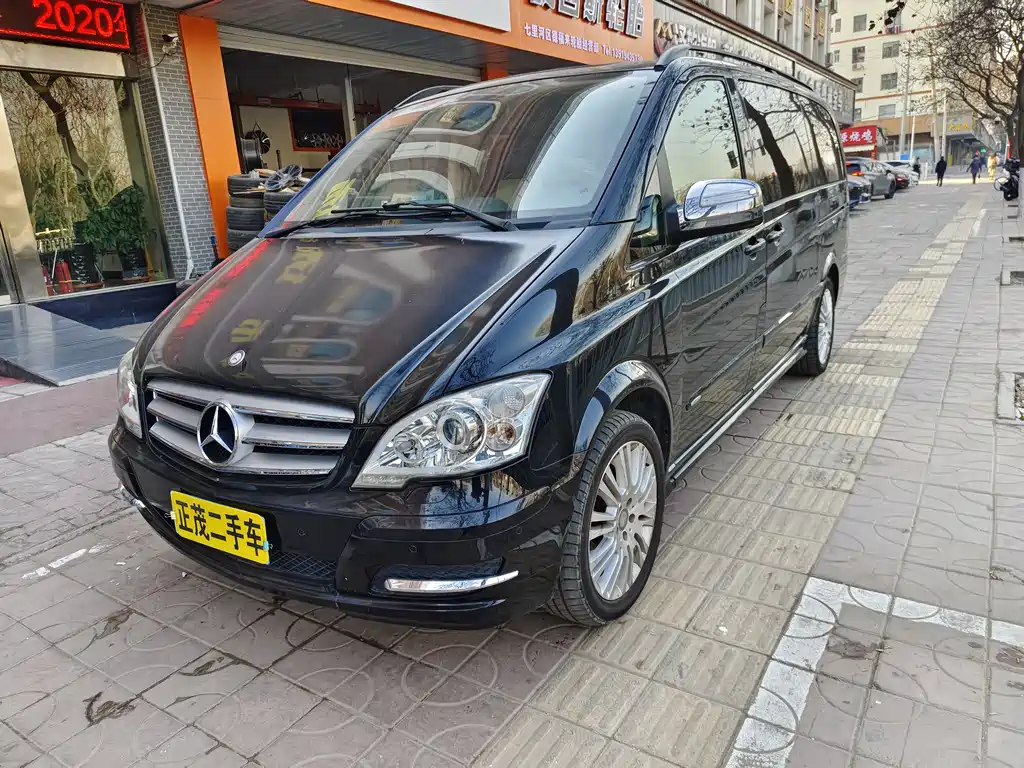 Mercedes-Benz Viano 2016 — фото 1