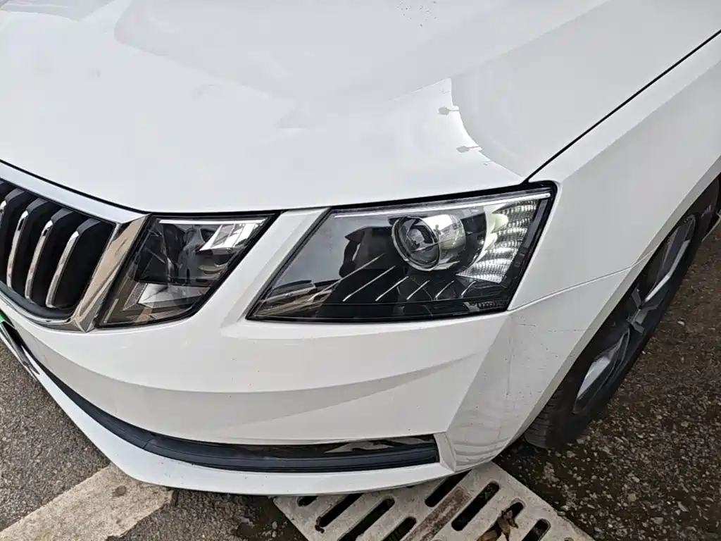 Skoda Octavia 2018 — фото 24