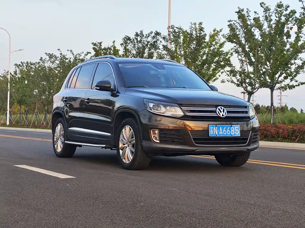 Volkswagen Tiguan 2013 — фото 3