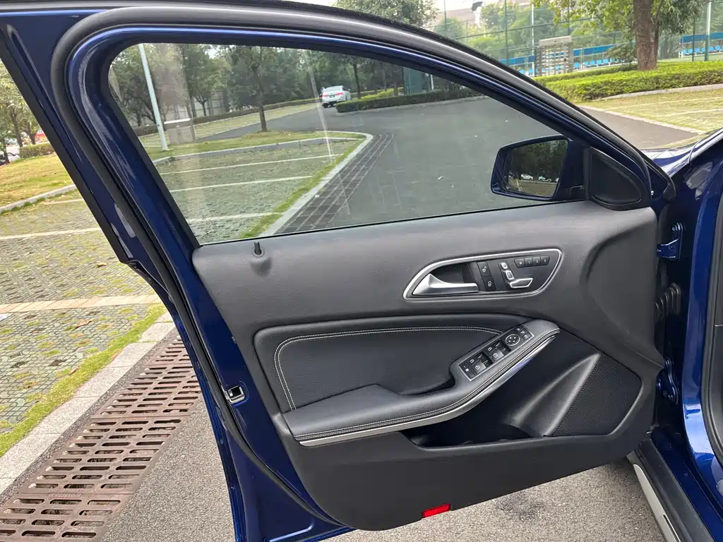 Mercedes-Benz GLA 2018 — фото 17