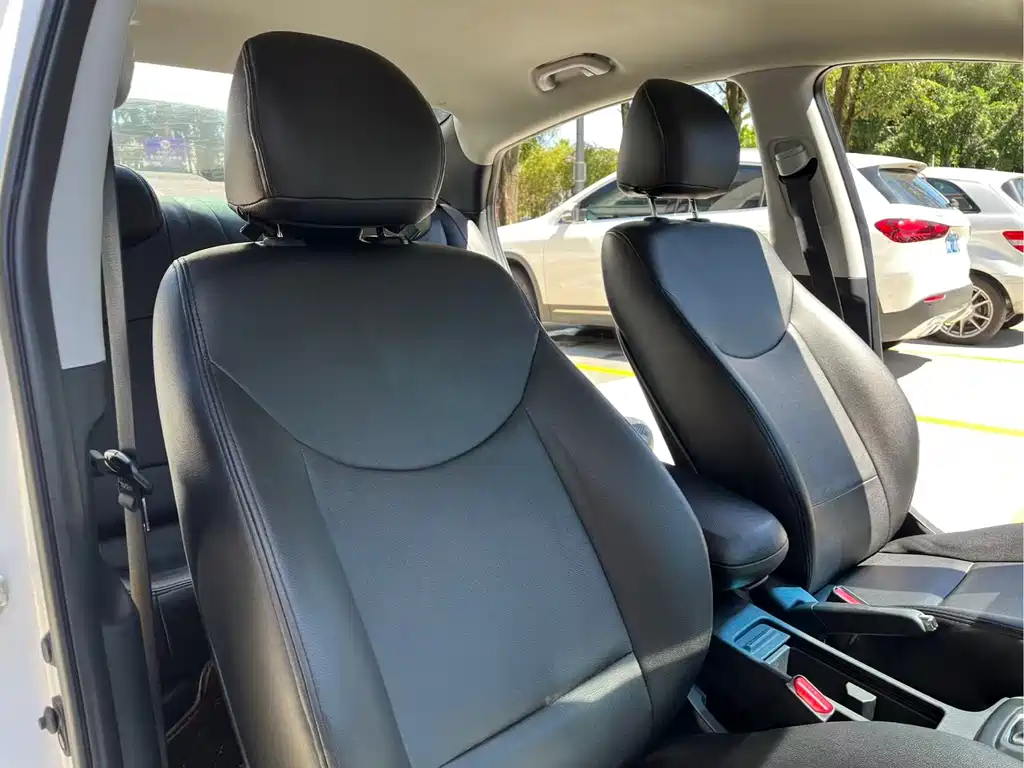 Hyundai Elantra Langdong 2018 — фото 29