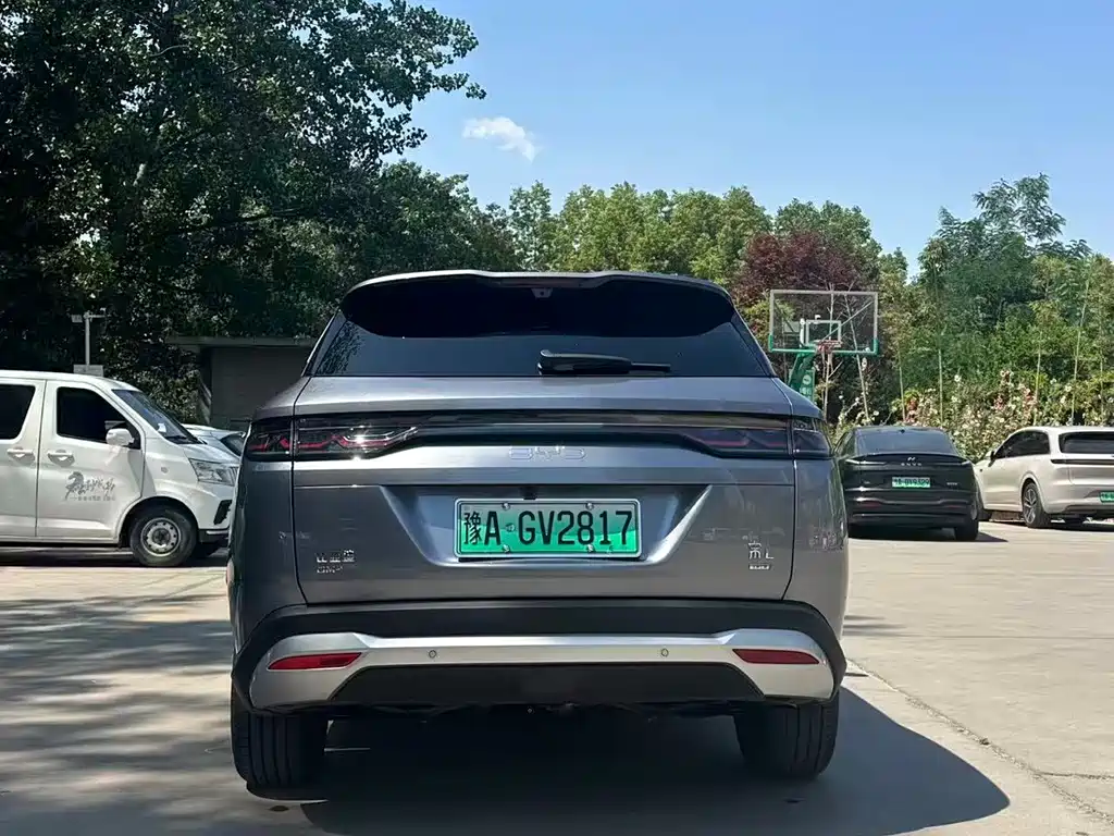 BYD L DM-i 2026 — фото 7