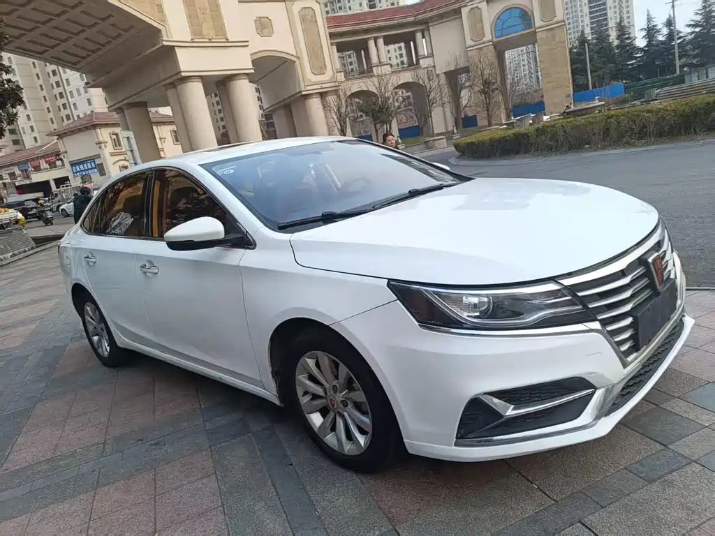 Roewe i6 New Energy 2019 — фото 3