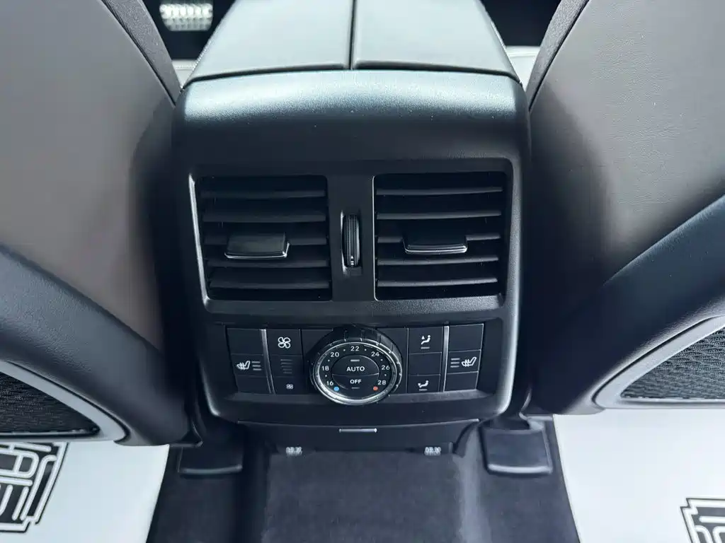 Mercedes-Benz GLS AMG 2019 — фото 20