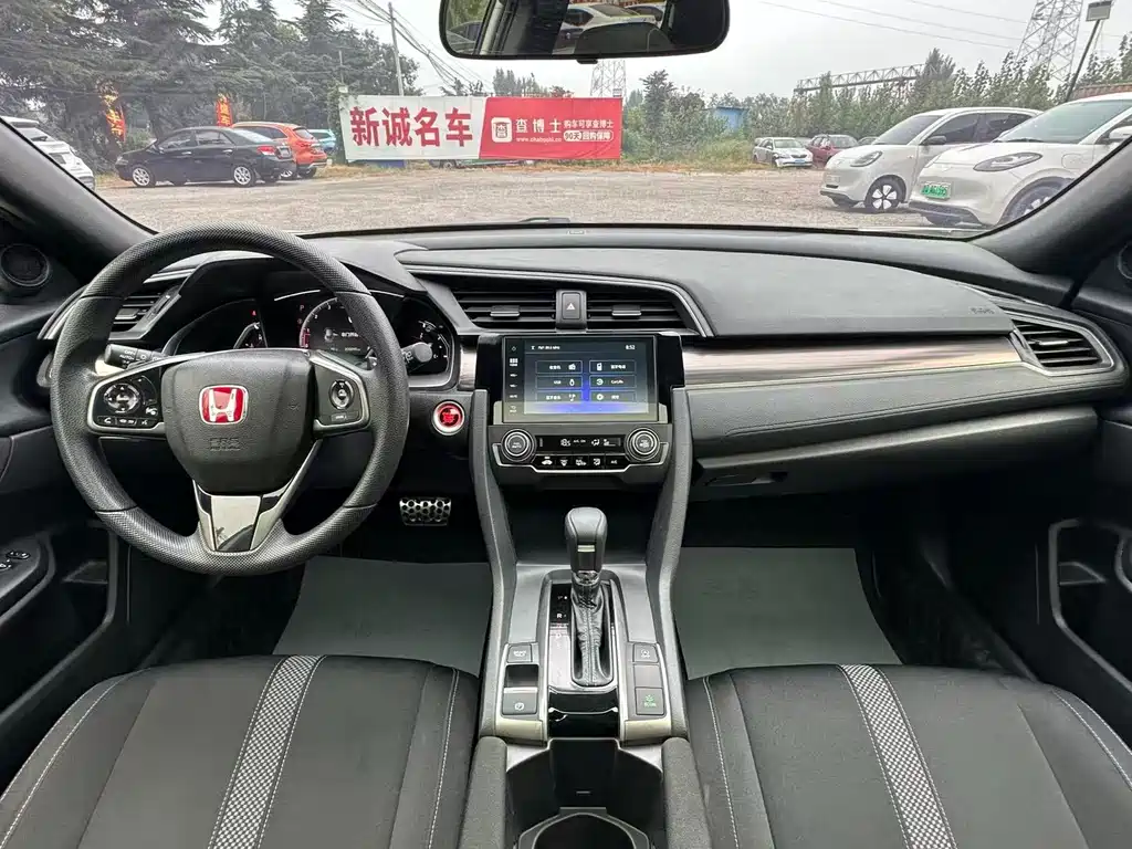 Honda Civic 2020 — фото 8