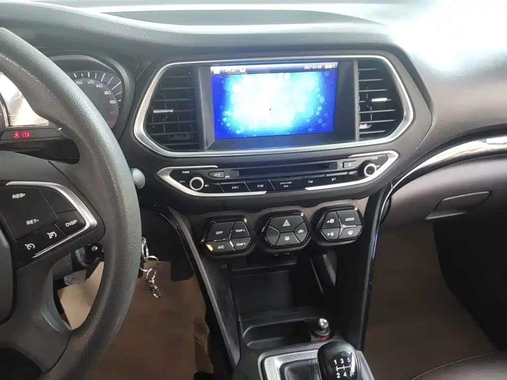 GAC Trumpchi GS4 2016 — фото 13