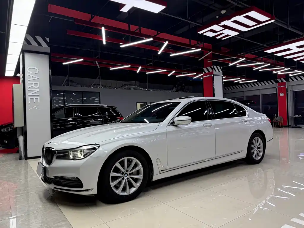 BMW 7 Series 2016 — фото 1