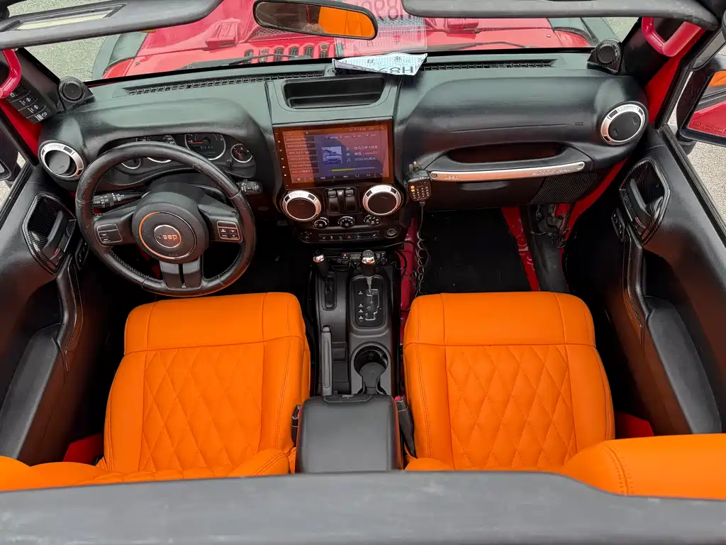 Jeep Wrangler 2013 — фото 6