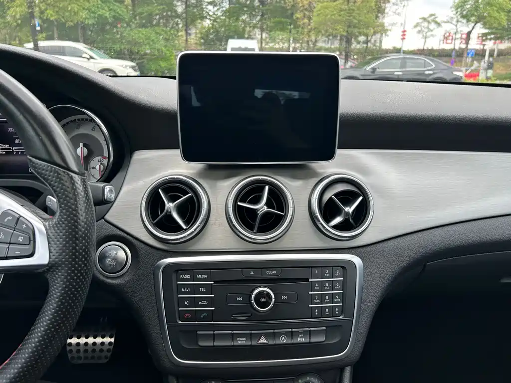 Mercedes-Benz CLA 2016 — фото 13