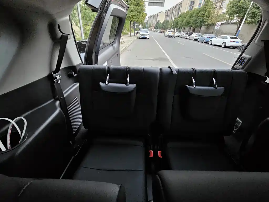 Toyota Prado 2019 — фото 17