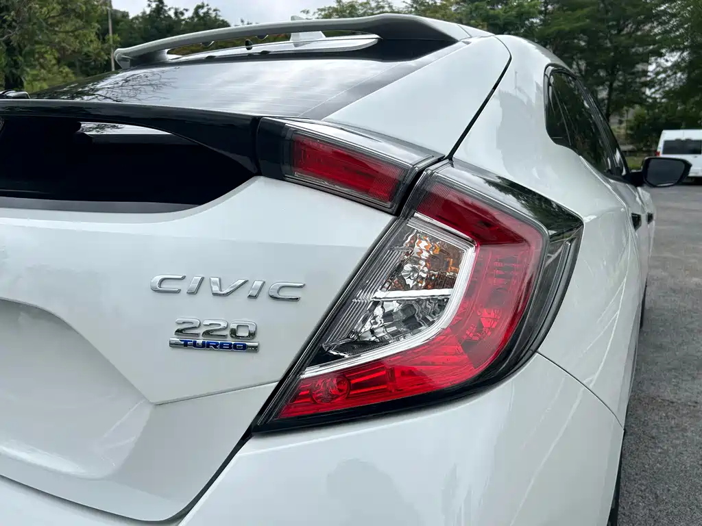 Honda Civic 2022 — фото 22