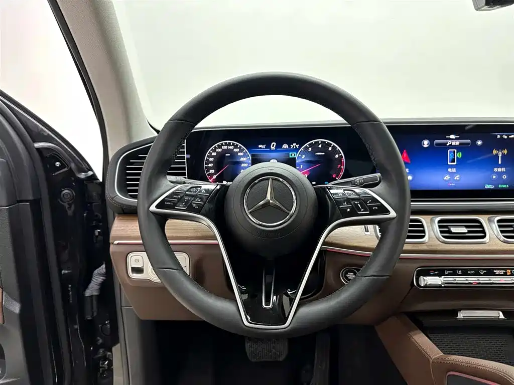 Mercedes-Benz GLE 2024 — фото 16