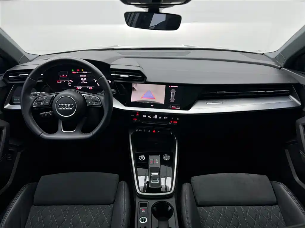 Audi A3 2023 — фото 19