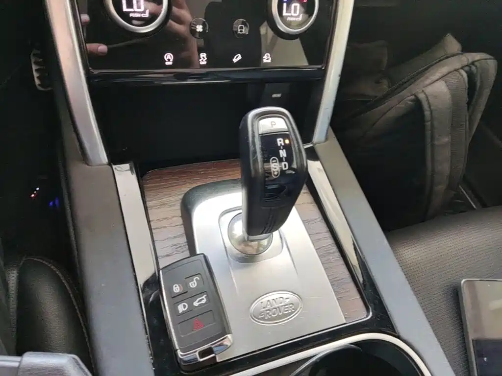 Land Rover Discovery Sport 2022 — фото 14