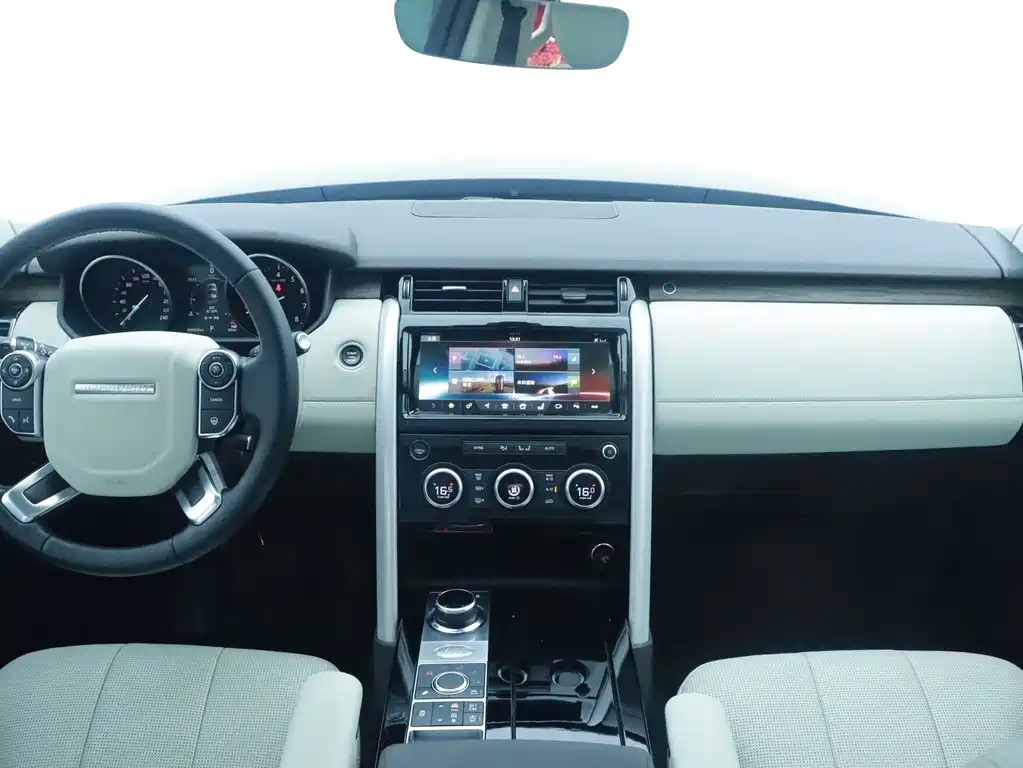 Land Rover Discovery 2017 — фото 16
