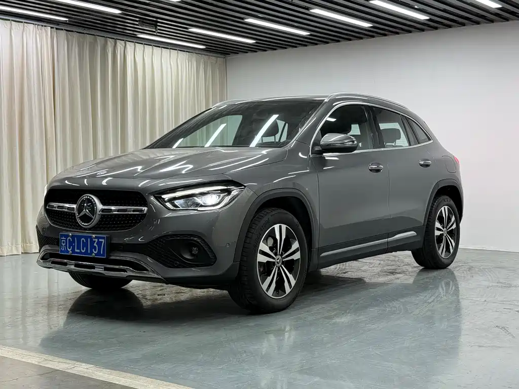 Mercedes-Benz GLA 2021 — фото 1