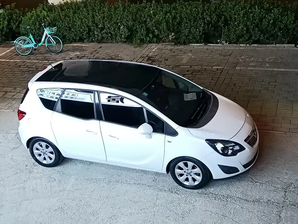 Opel Meriva 2014 — фото 18