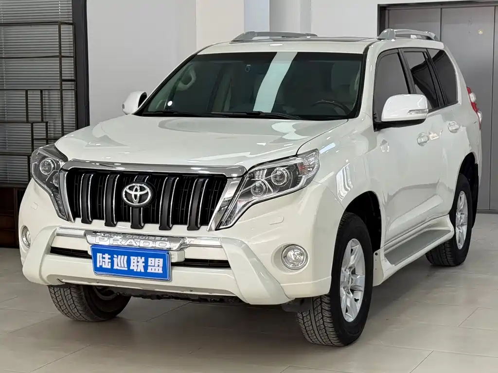 Toyota Prado 2016 — фото 1